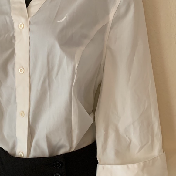 Ladies Nautica Collard Tailored (type) Blouse NEW WITH TAGS 3/4 Sleeves w/Cuffs - Picture 4 of 7